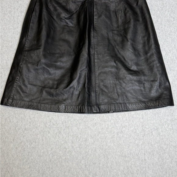 White House Black Market Black A-Line Skirt - Picture 2 of 3